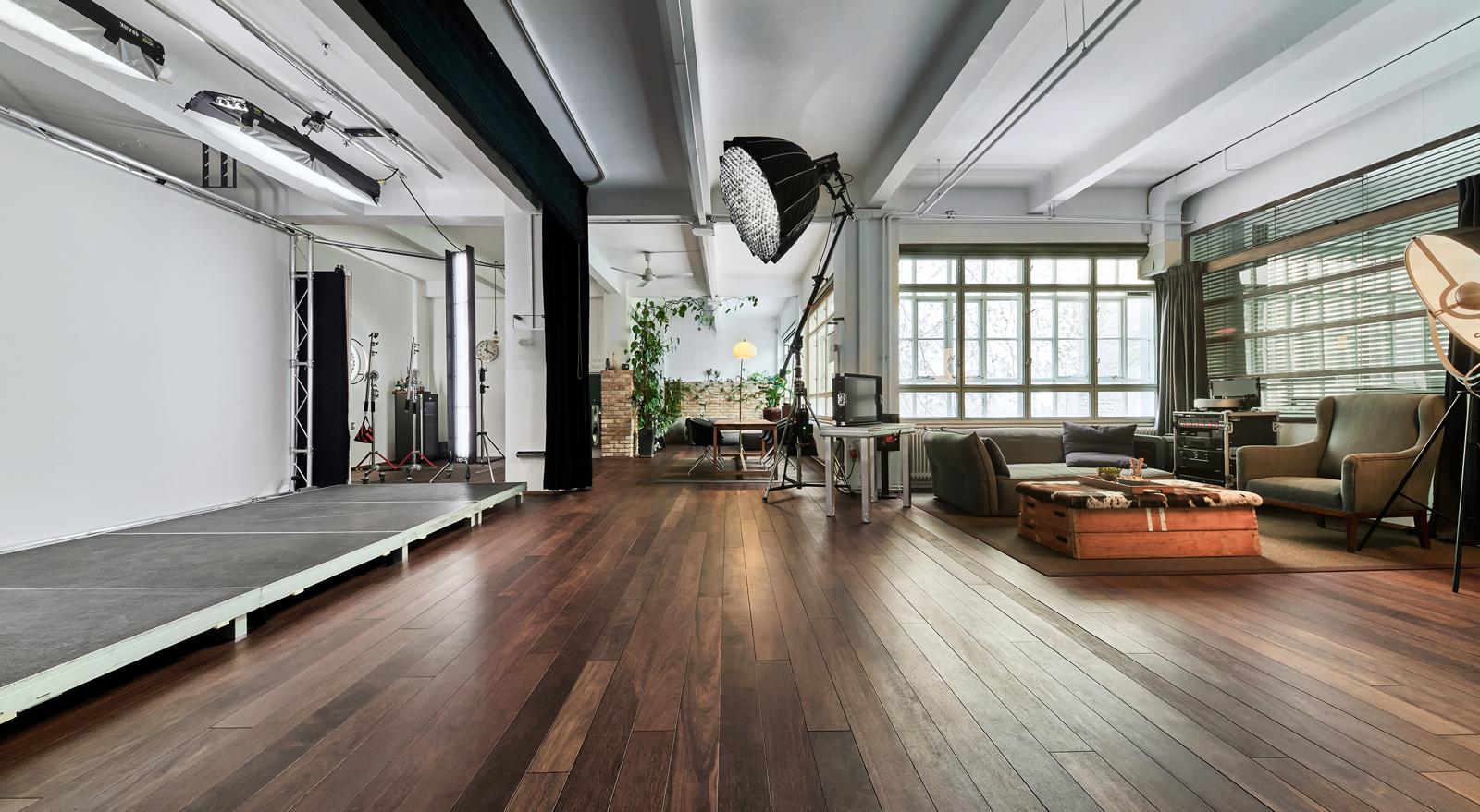 ContentBude Fotostudio – helles Studio-Loft mit Tageslicht